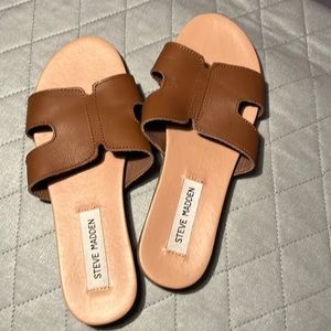 Steve Madden slides